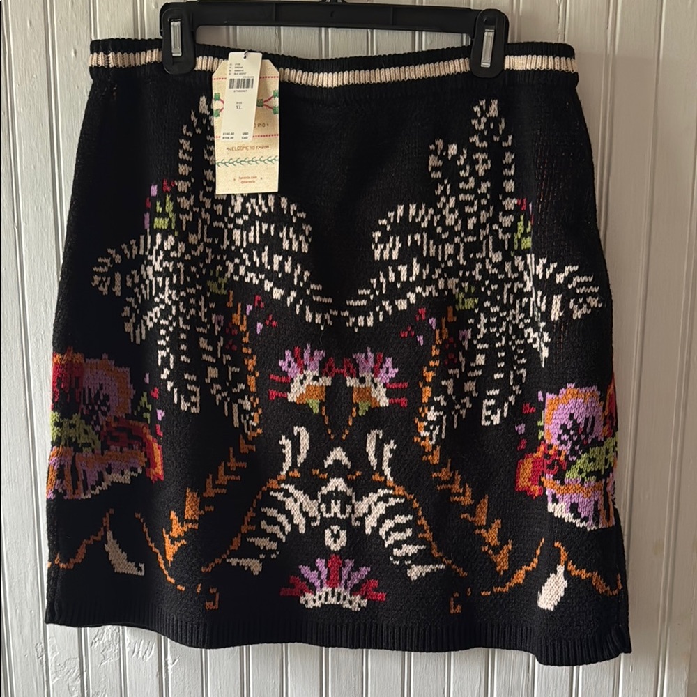 NWT FARM Rio Black Mini Knit Skirt